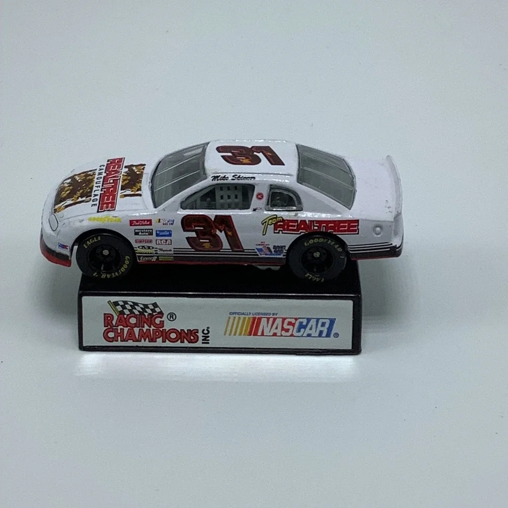 1996 Racing Champions NASCAR Winston Cup 1:64 Mike Skinner #31 Realtree‎ - LOOSE